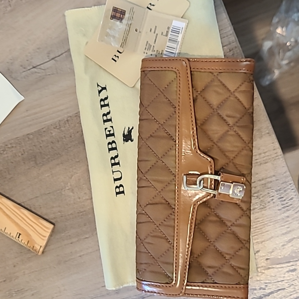 Burberry quilted light brown wallet